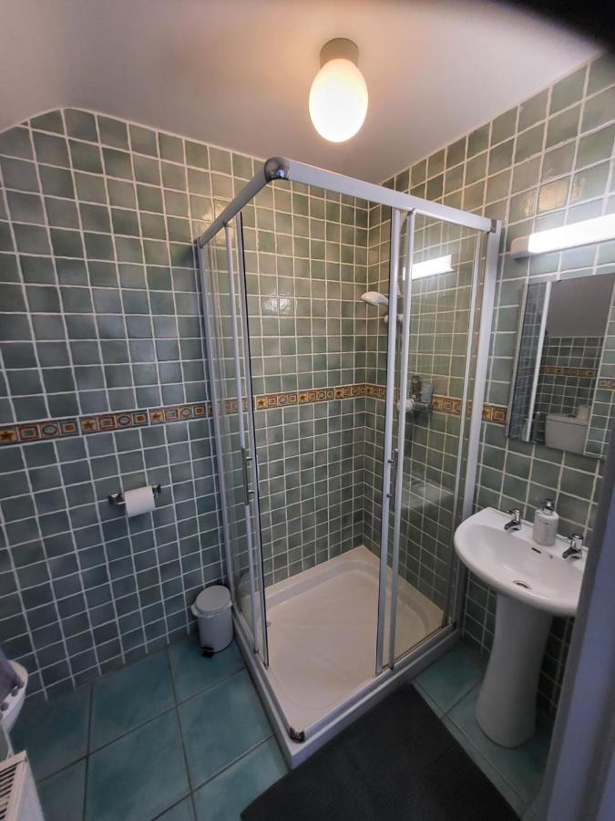 Curragh View Apartment คิลลีเบกส์ ภายนอก รูปภาพ
