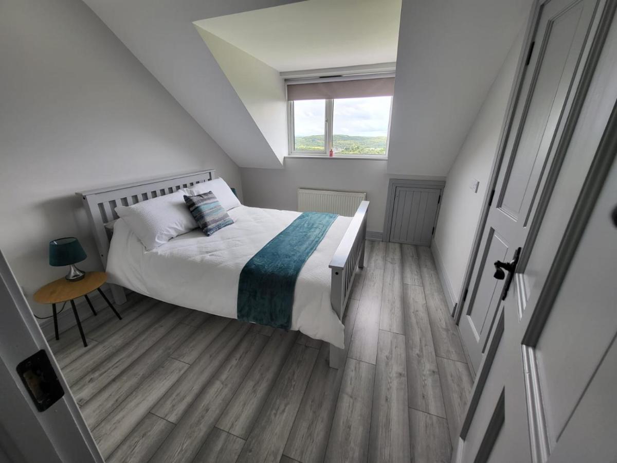 Curragh View Apartment คิลลีเบกส์ ภายนอก รูปภาพ